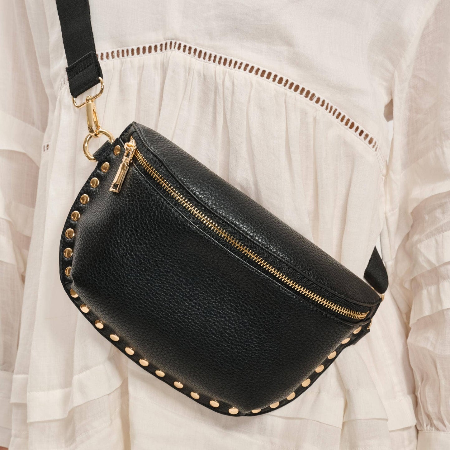 Gizelle Belt Bag: Black
