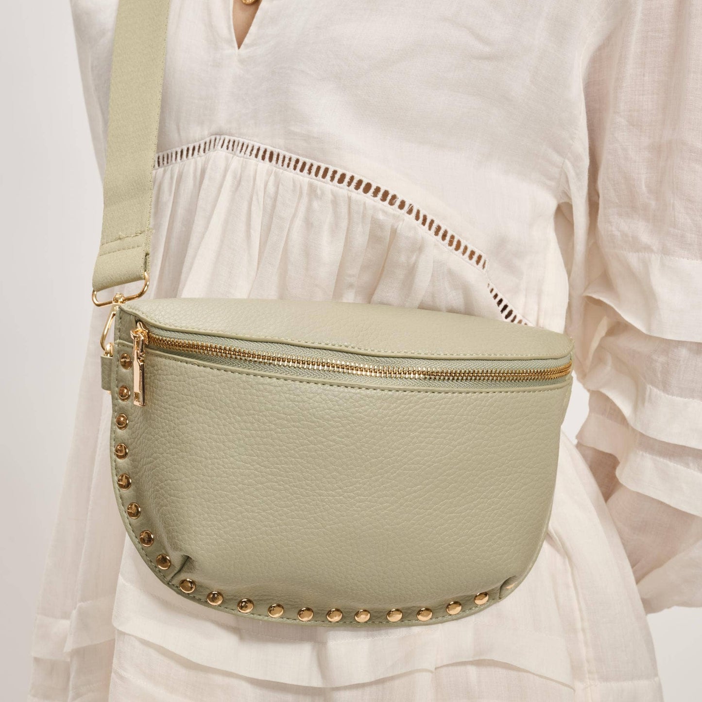 Gizelle Belt Bag: Black