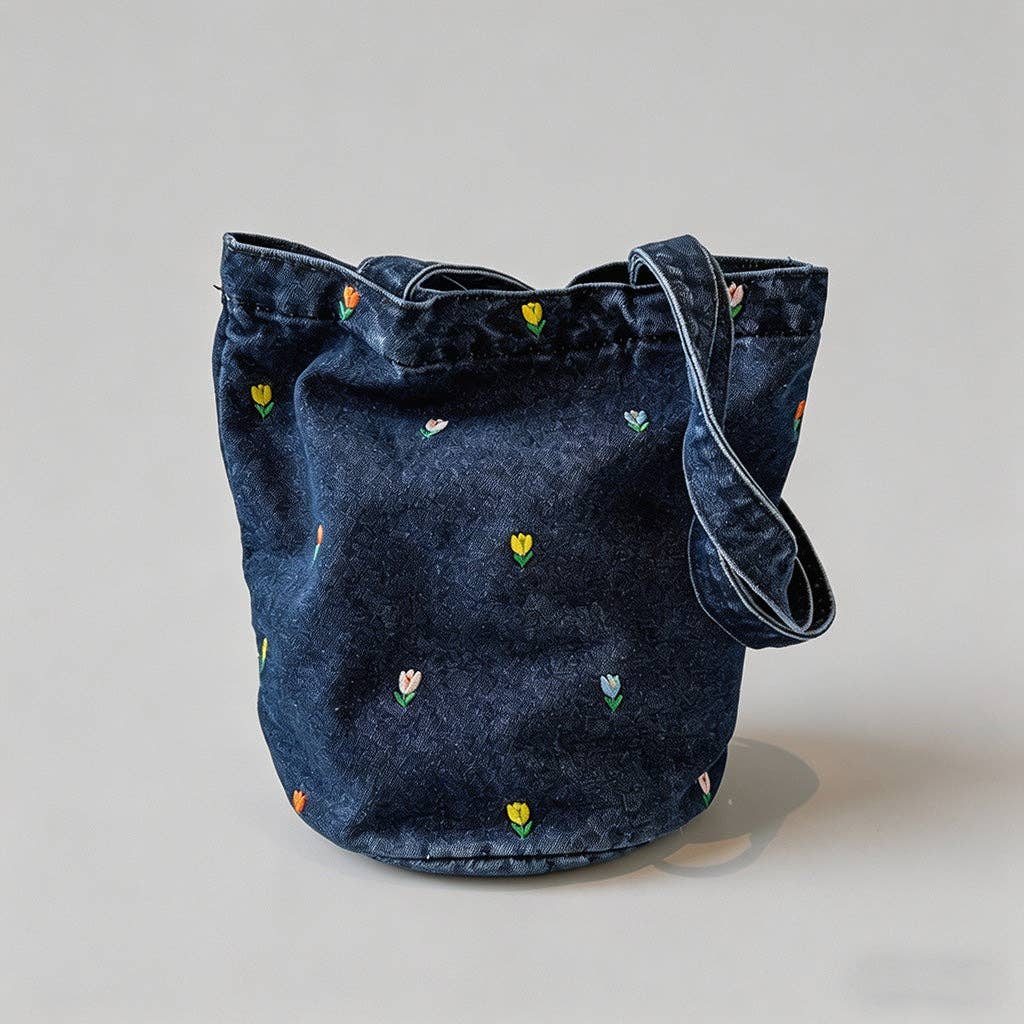 Floral Shoulder Bag: Navy Blue / One Size