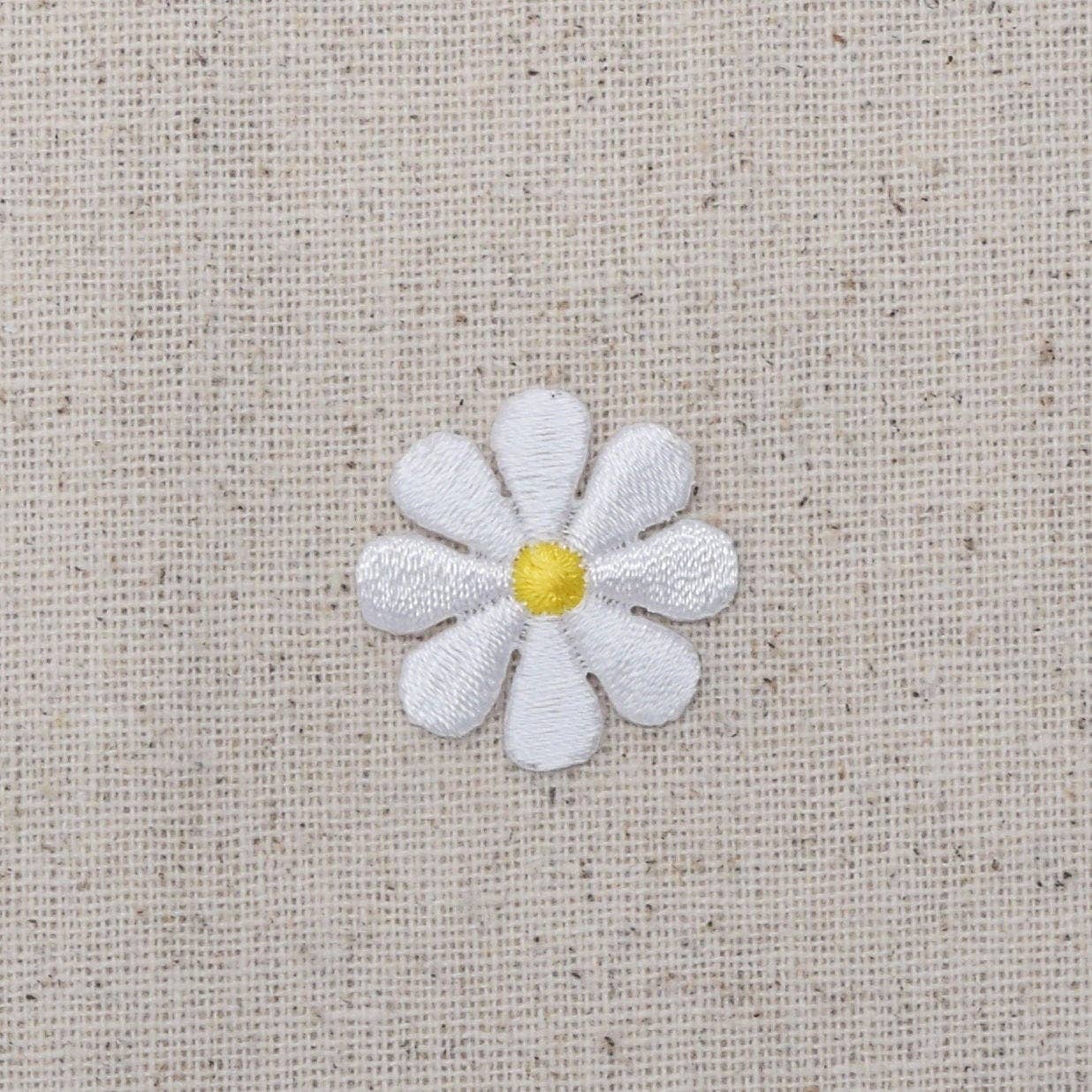 Small - Daisy Flower