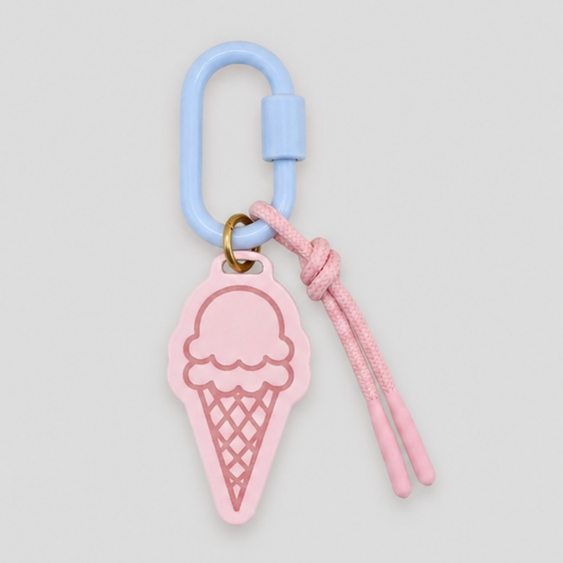 Picnic Charm Keychain: Pizza / F
