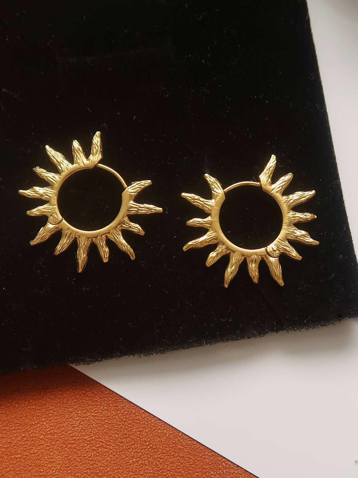 Sablière 18K Gold Non-Tarnish Sunburst Hoop Earrings: Yellow Gold