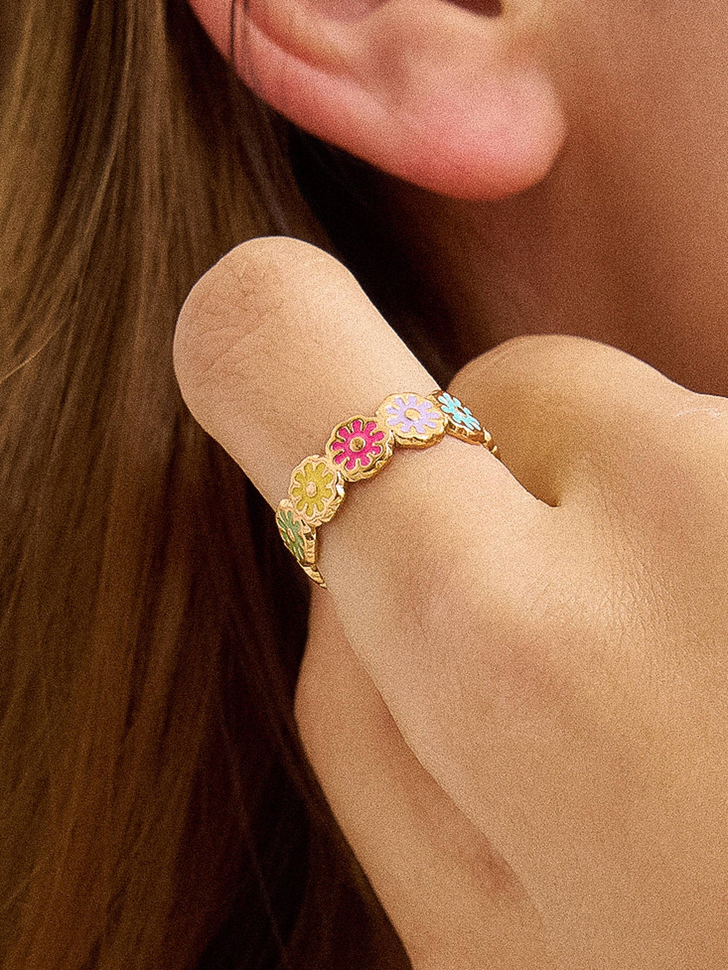 Marbella 18K Gold Non-Tarnish Floral Patterned Ring: Multi-Colored