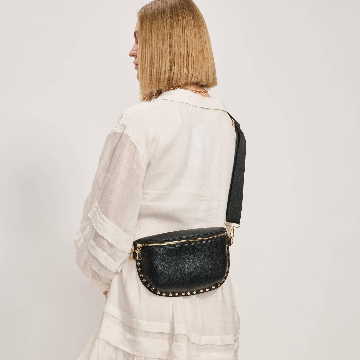 Gizelle Belt Bag: Black