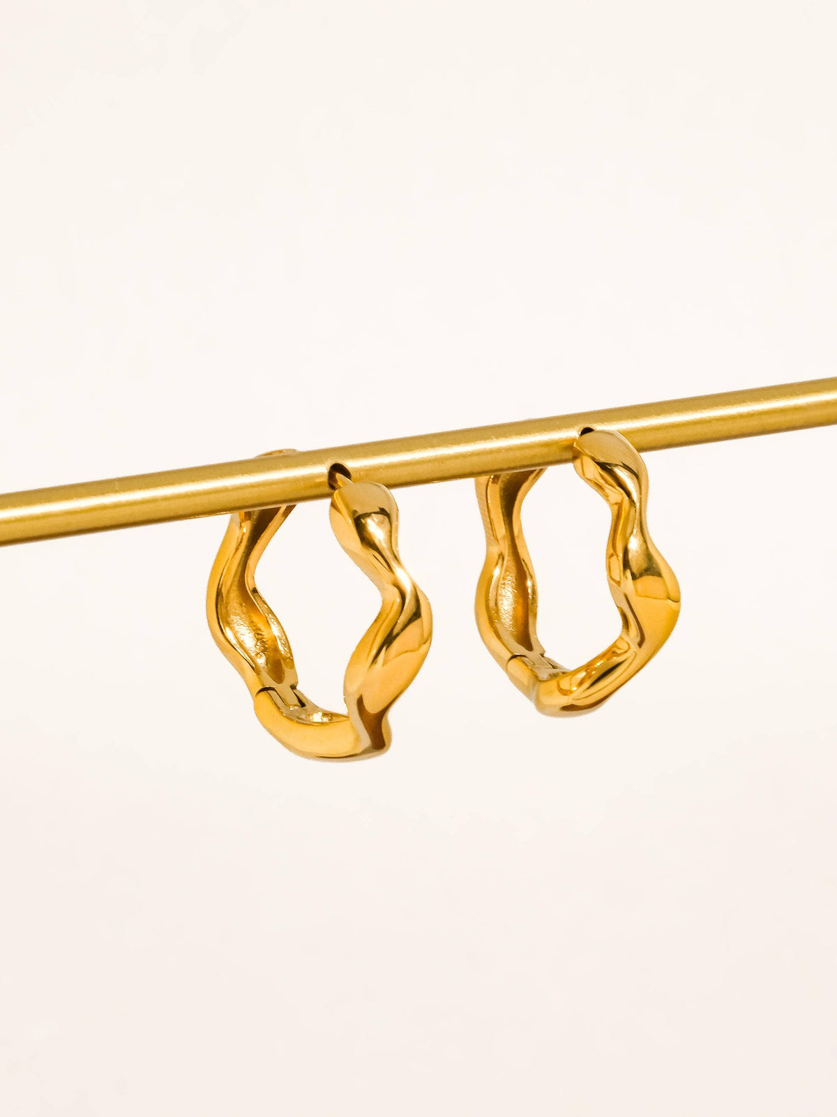 Bellac 18K Gold Non-Tarnish Wavy Hoop Earrings: Yellow Gold