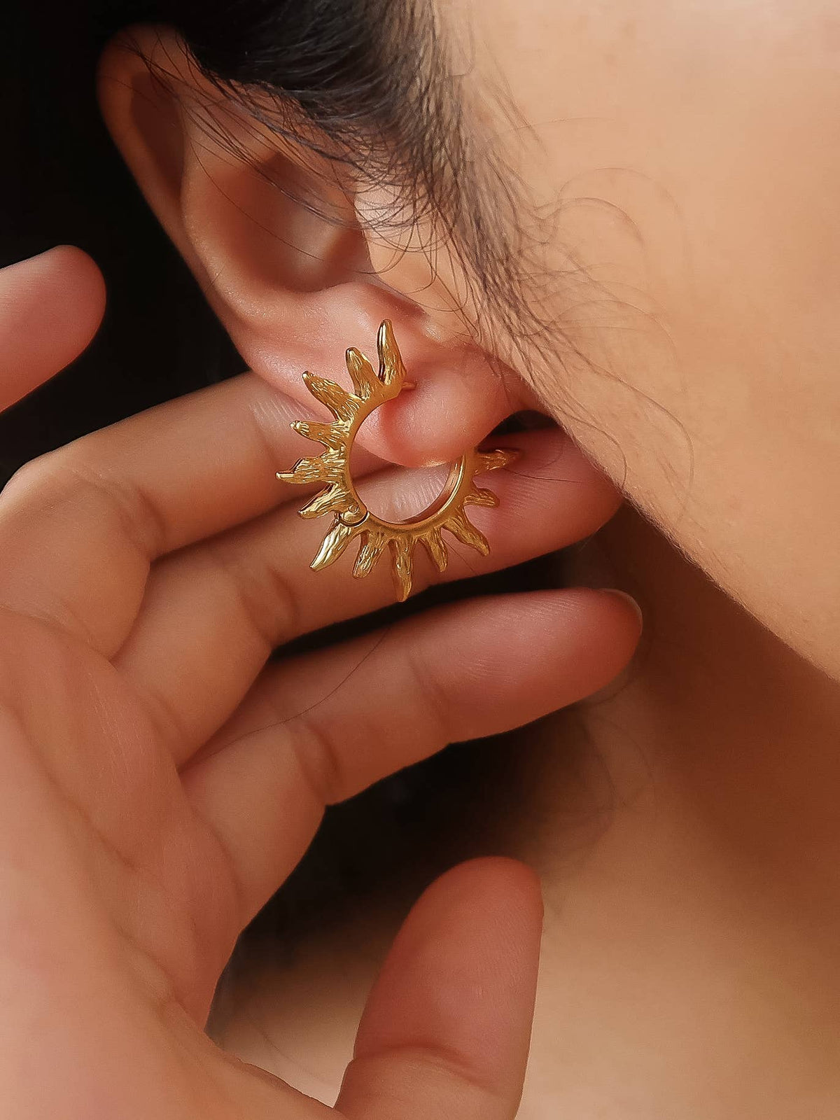 Sablière 18K Gold Non-Tarnish Sunburst Hoop Earrings: Yellow Gold