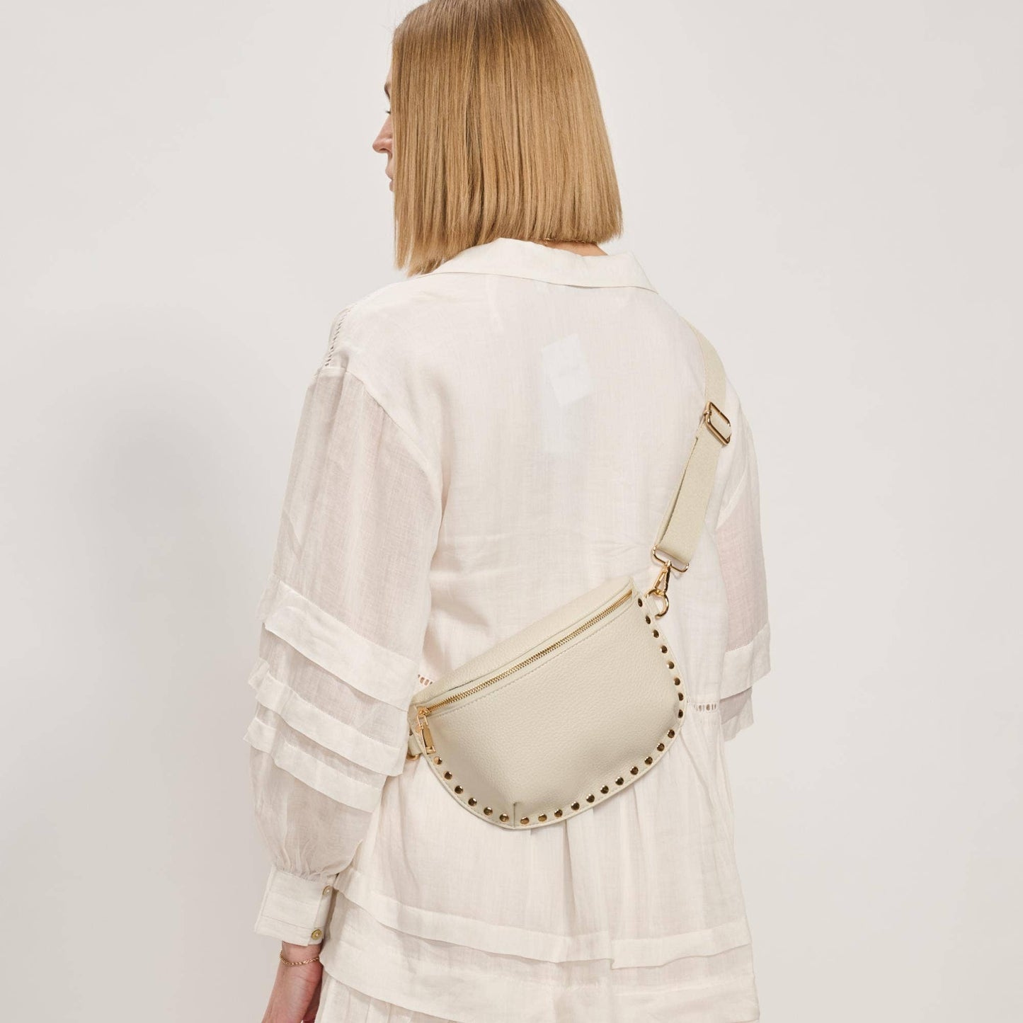 Gizelle Belt Bag: Black