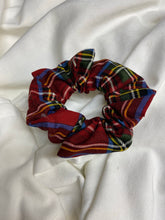 Load image into Gallery viewer, Oversized Scrunchie
